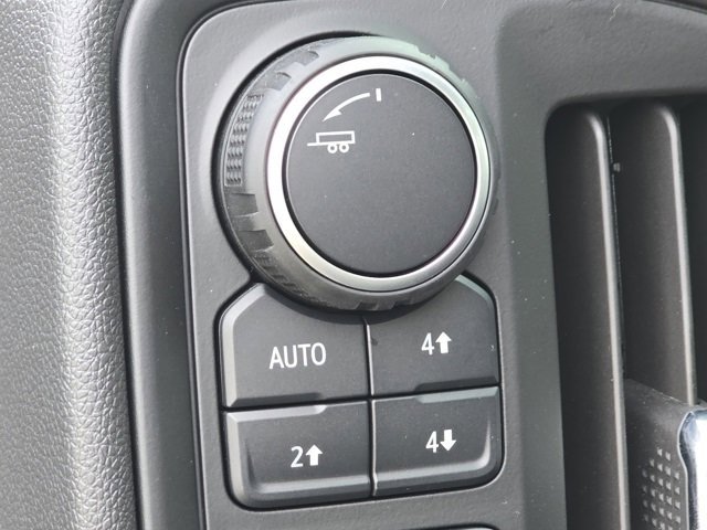 Used 2025 Chevrolet Silverado 1500 Custom Trail Boss w/ LPO, Dark Essentials Package image 13