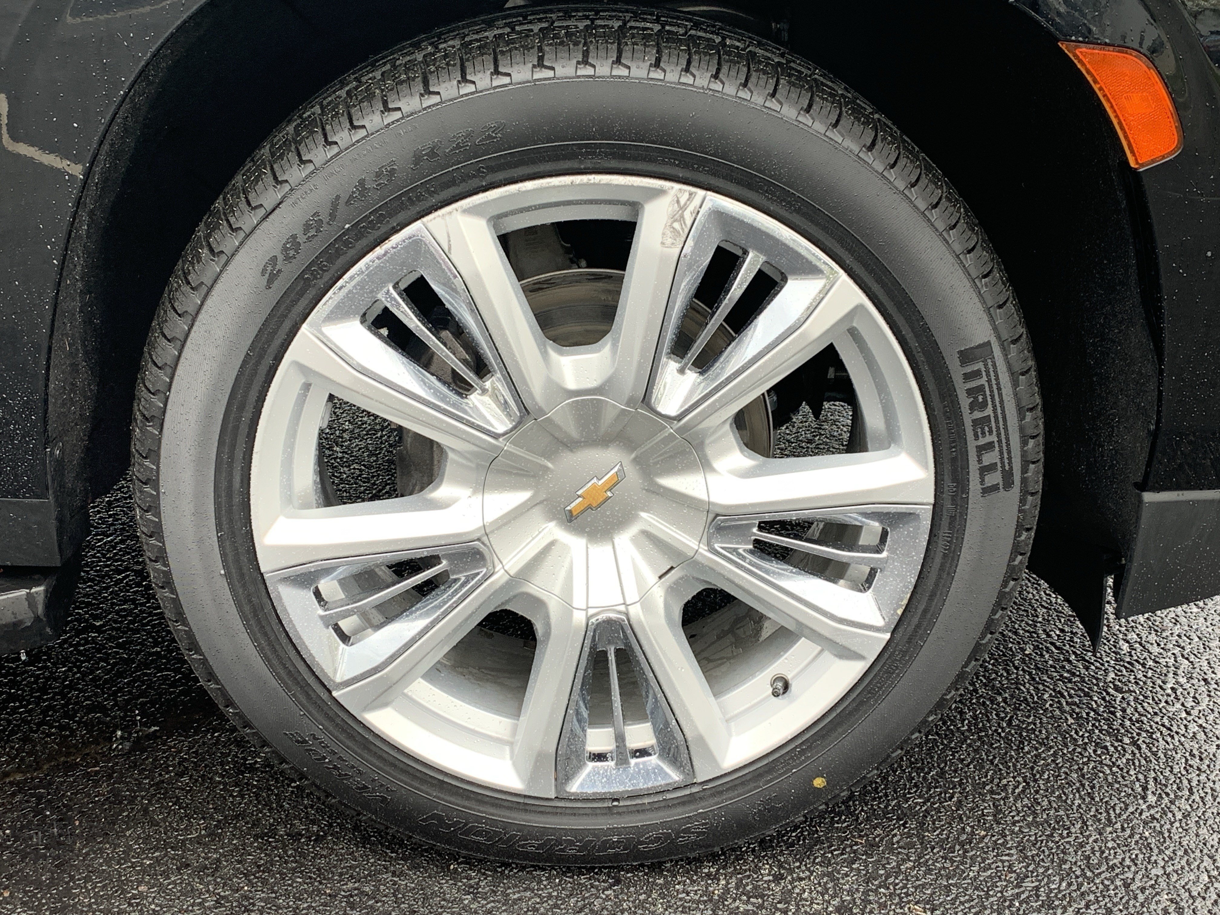 Used 2021 Chevrolet Suburban High Country AWD/4WD image 12