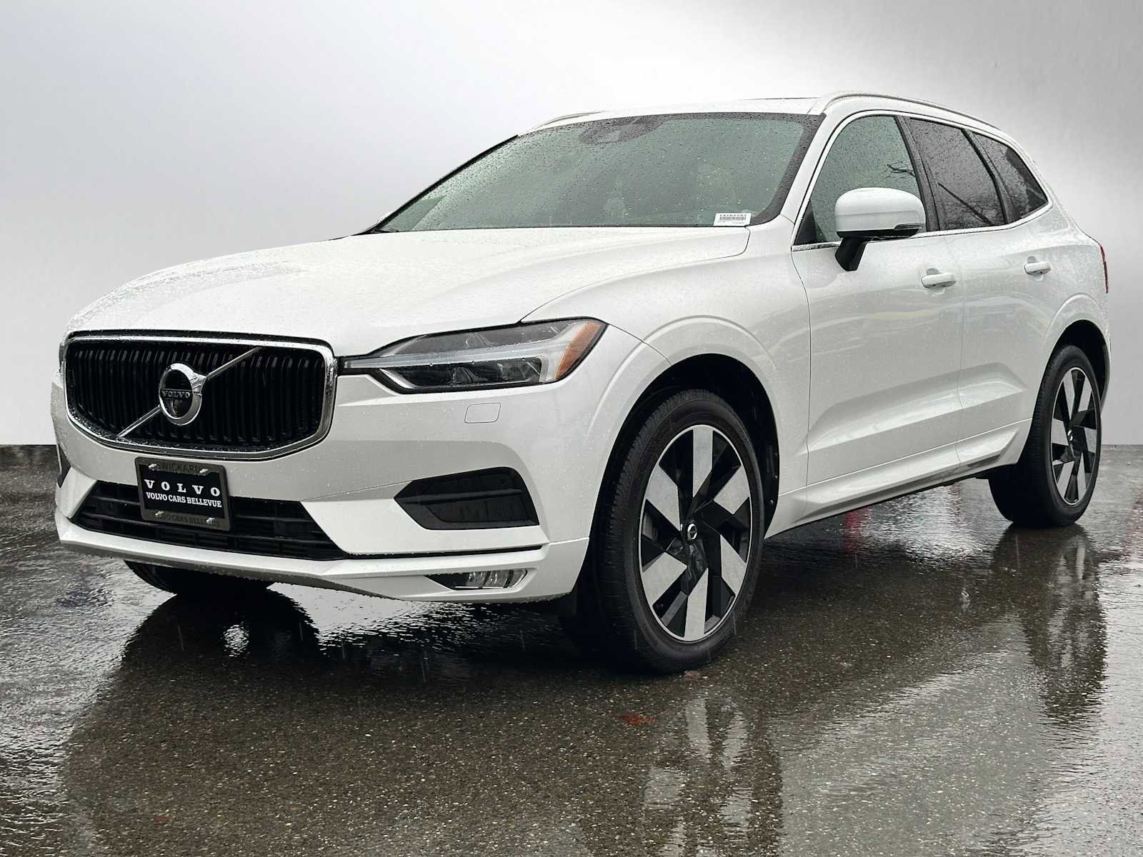 Used 2020 Volvo XC60 T5 Momentum image 7