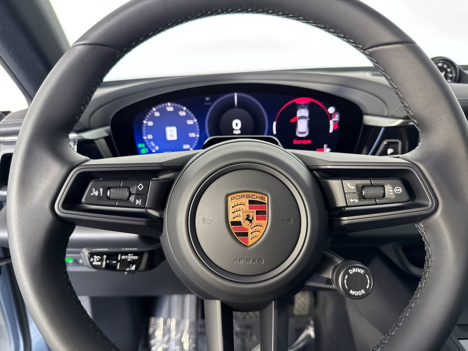 New 2026 Porsche Macan 4 Electric image 28