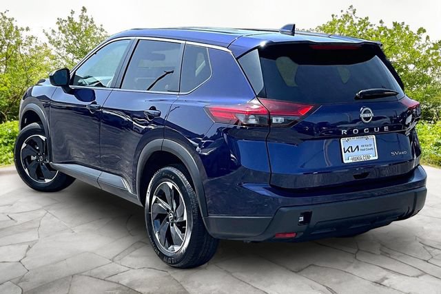 Used 2024 Nissan Rogue SV AWD/4WD image 11