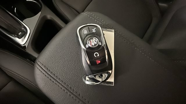 Used 2023 Buick Encore GX Select w/ Sport Touring Package AWD/4WD image 20