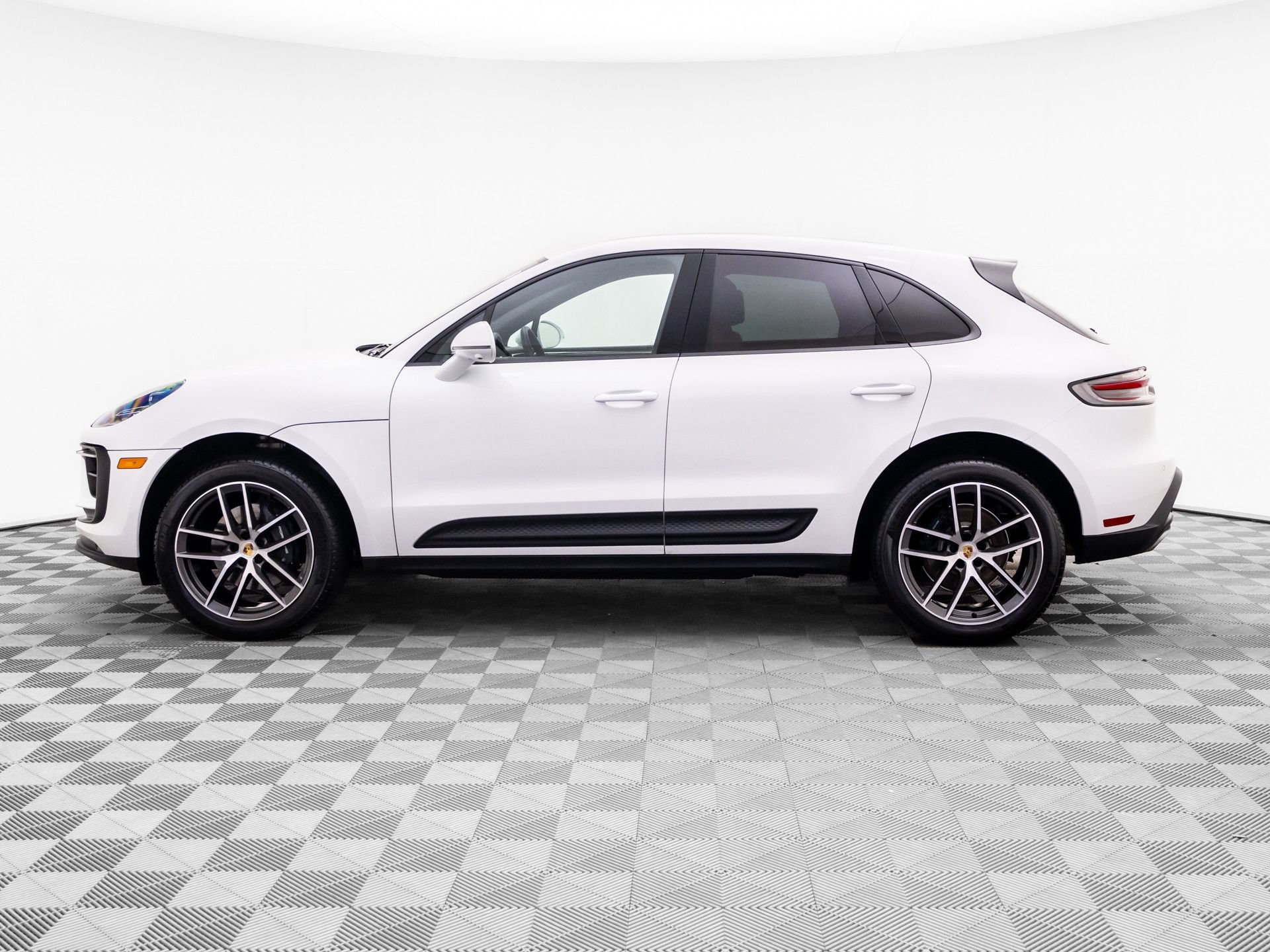Certified 2026 Porsche Macan AWD/4WD video 2