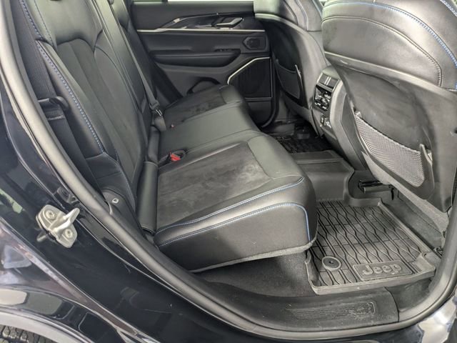 Used 2024 Jeep Grand Cherokee Trailhawk AWD/4WD image 36
