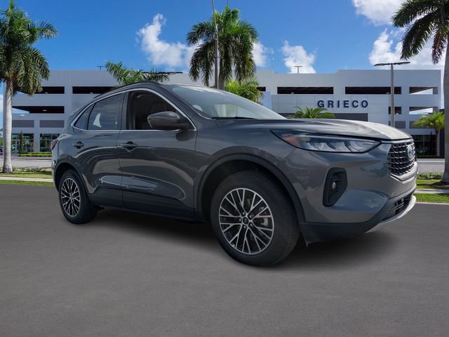 New 2025 Ford Escape SE video 1