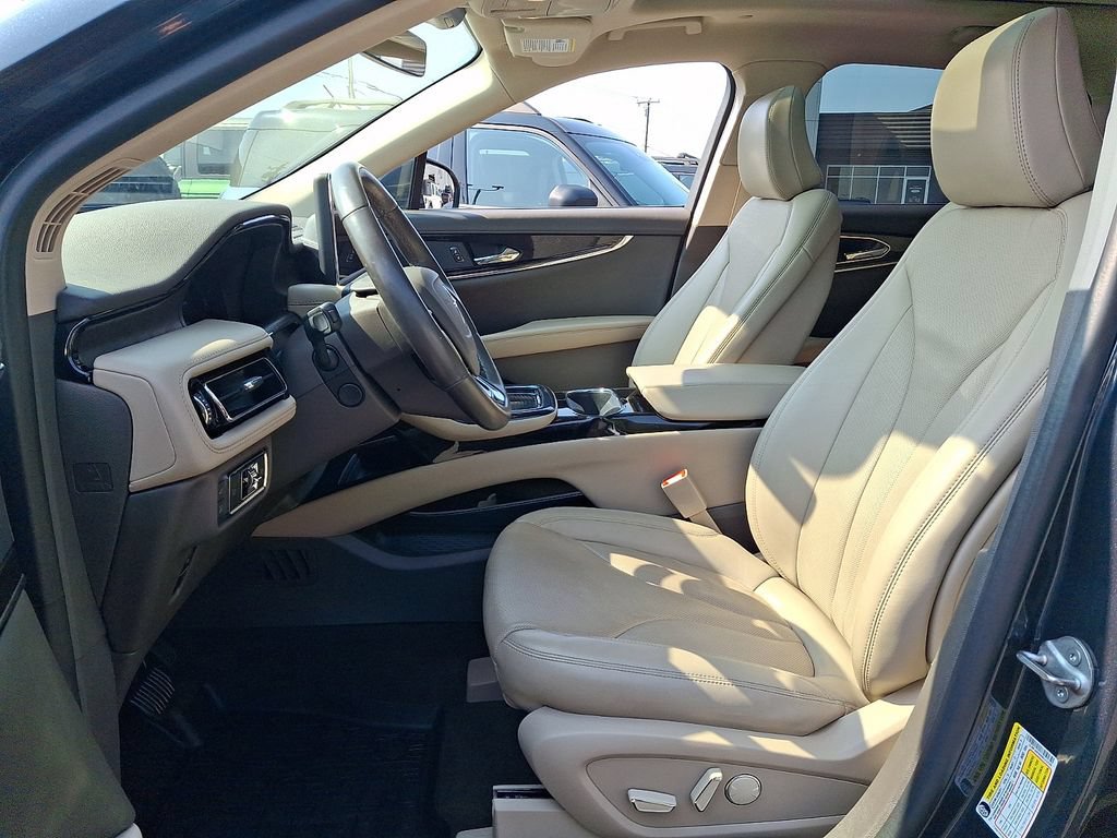Used 2022 Lincoln Nautilus Reserve AWD/4WD image 14