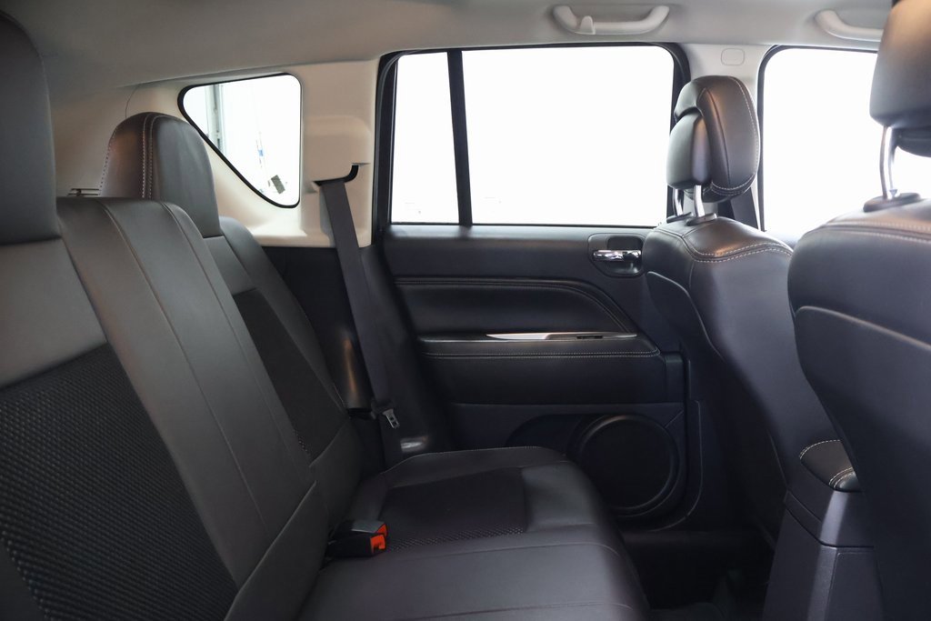 Used 2014 Jeep Compass Latitude w/ Sun/Sound Group image 24