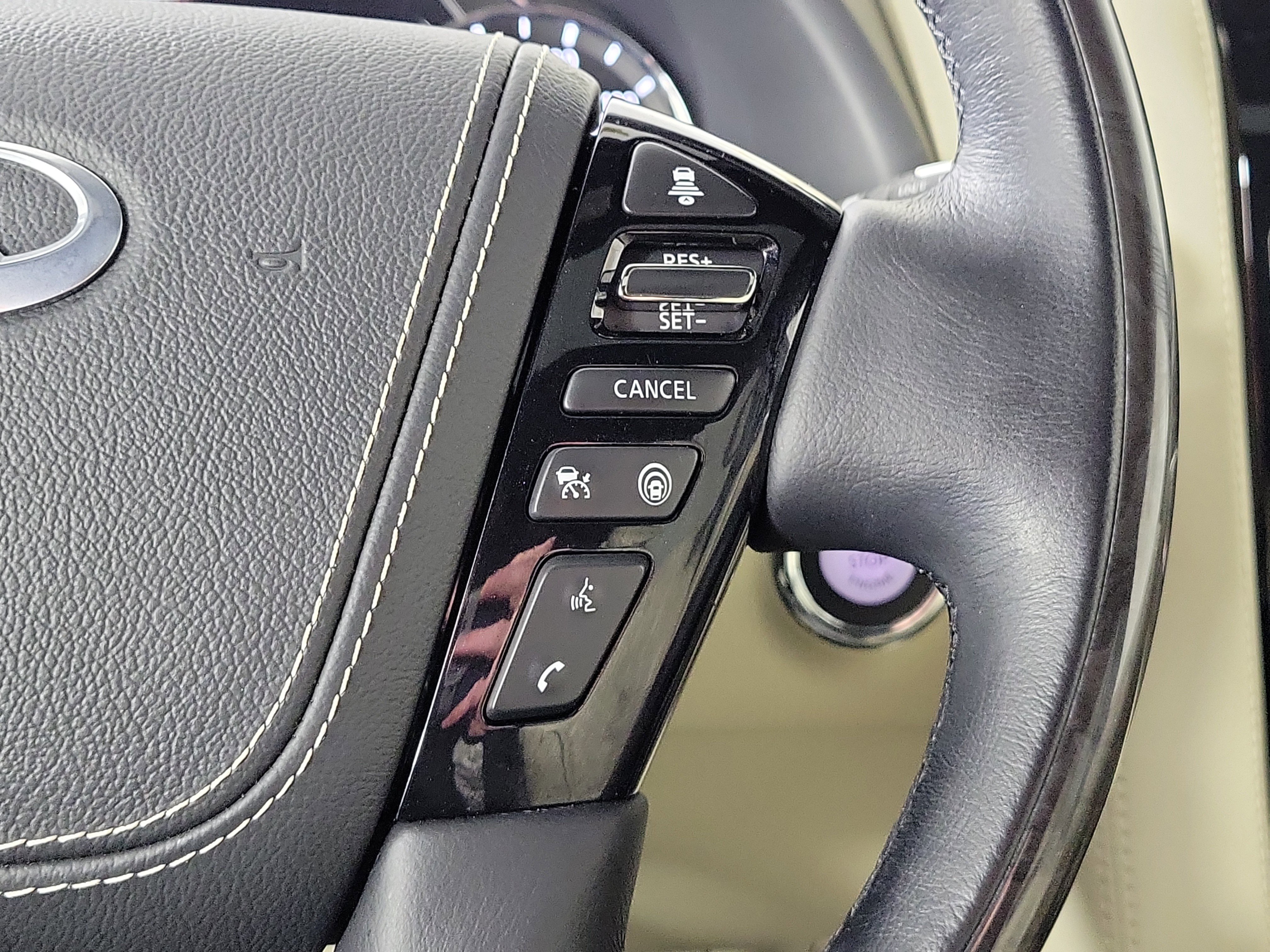 Used 2024 INFINITI QX80 Sensory w/ Cargo Package image 14