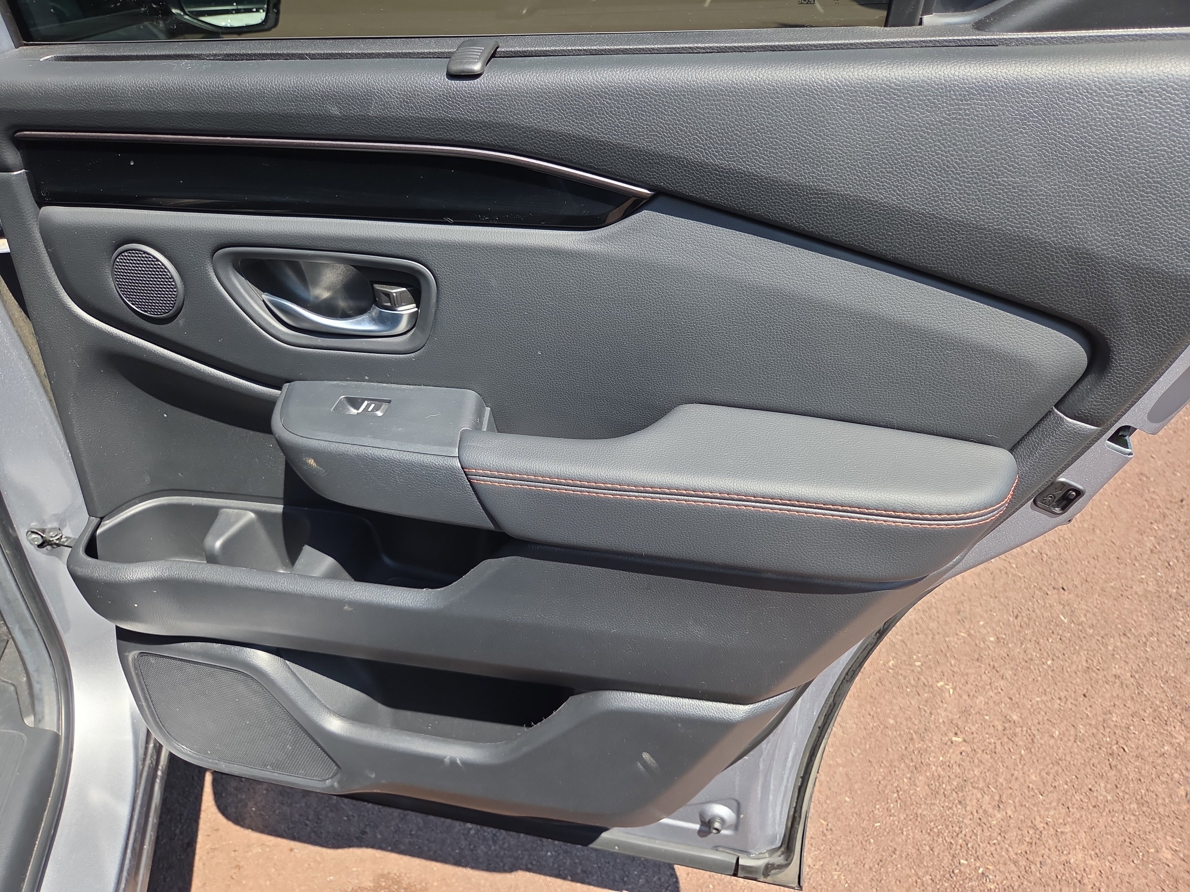Used 2025 Honda Pilot TrailSport image 19