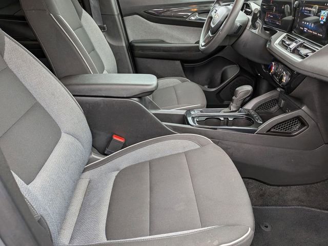 Used 2025 Chevrolet TrailBlazer LT FWD image 35
