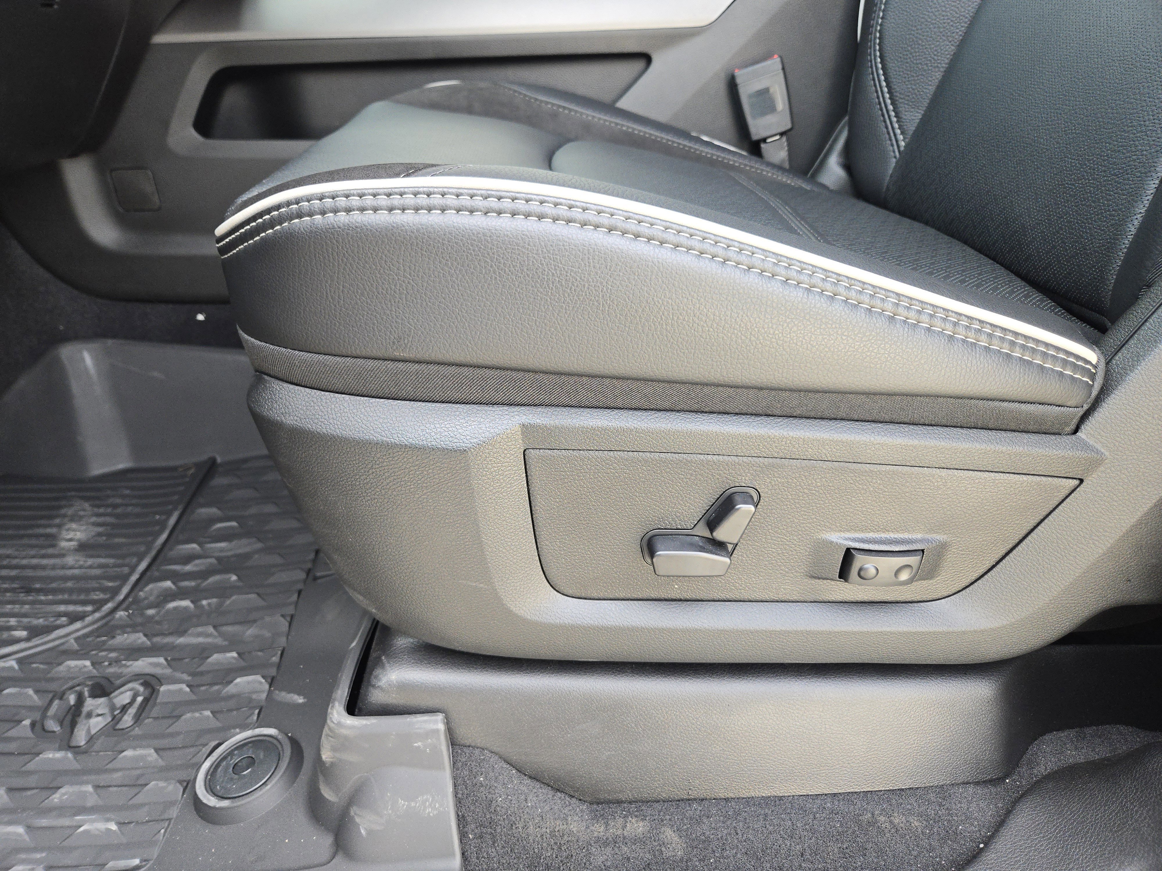 New 2026 RAM 2500 Laramie image 21