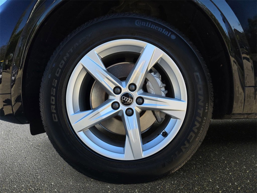 Used 2023 Audi Q5 2.0T Premium w/ Convenience Package image 37