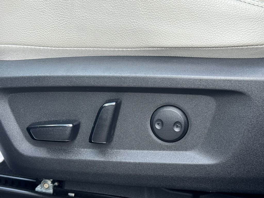 Certified 2021 Nissan Rogue SL w/ Premium Package image 33