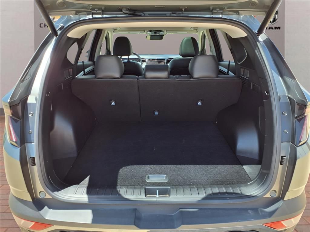 Used 2023 Hyundai Tucson Limited AWD/4WD image 25