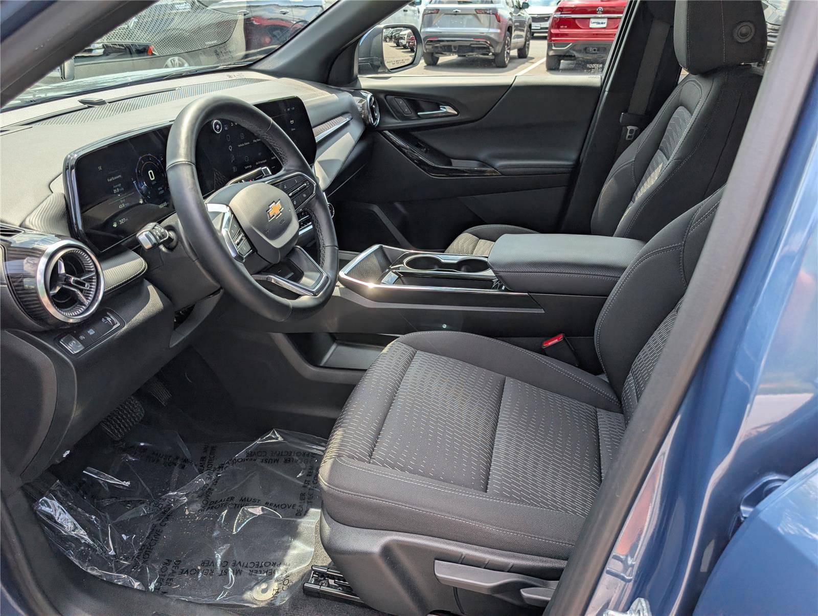 Used 2025 Chevrolet Equinox LT FWD image 14