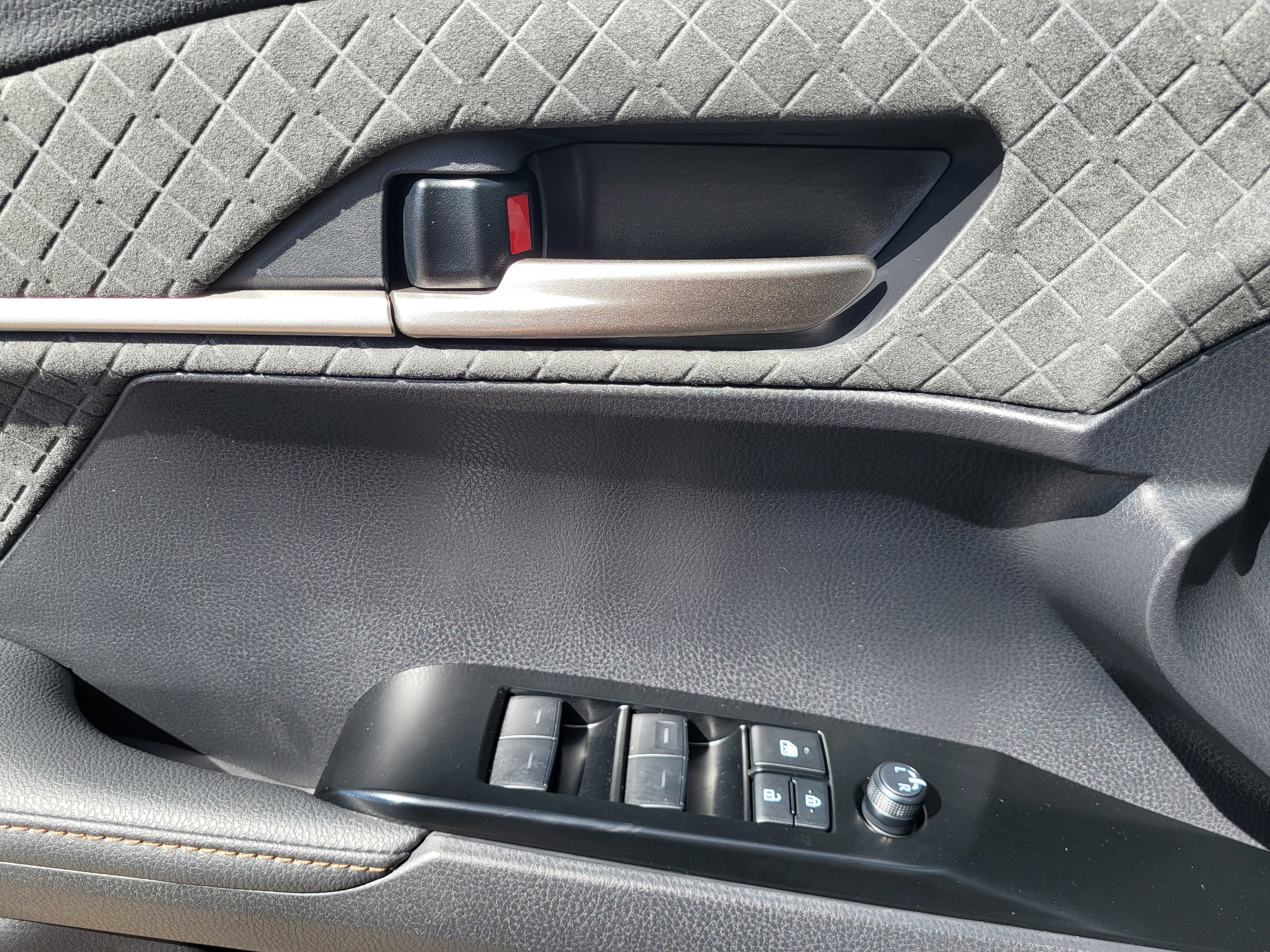 Used 2026 Toyota Camry XLE image 24