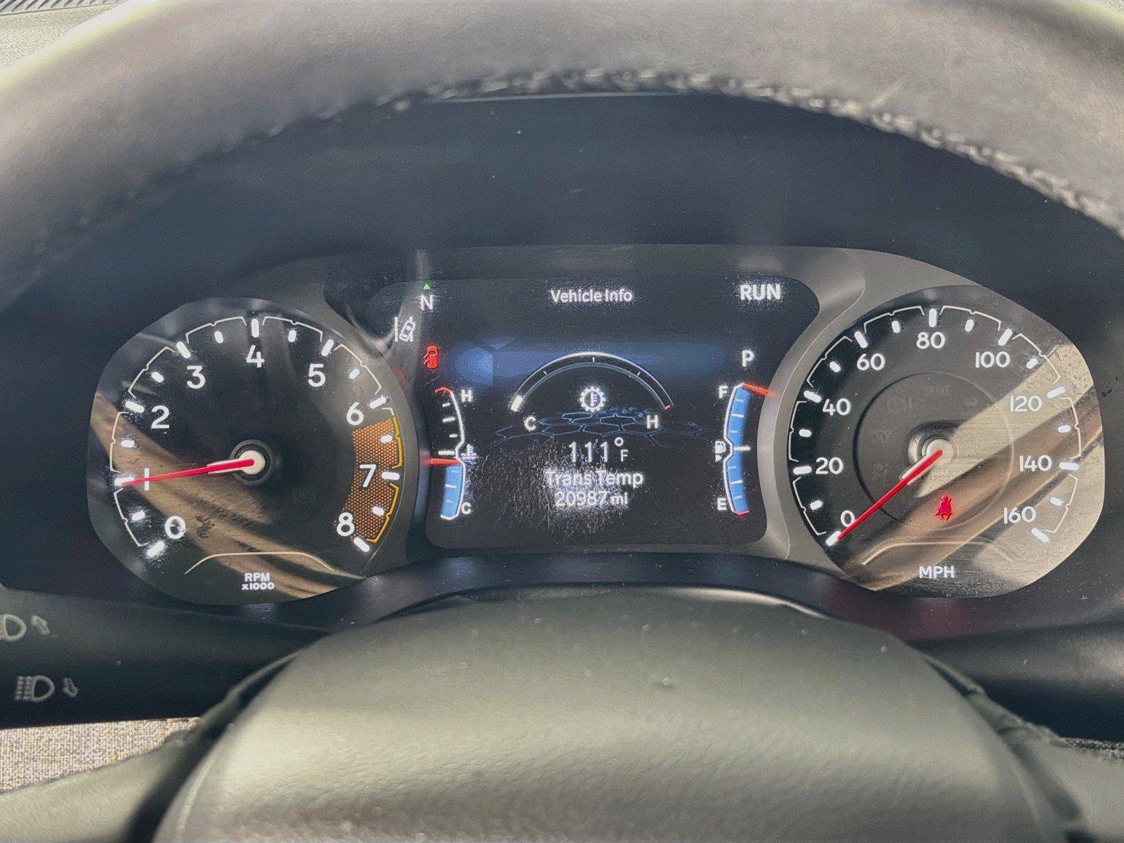 Used 2023 Jeep Compass Latitude w/ Sun and Sound Group AWD/4WD image 18