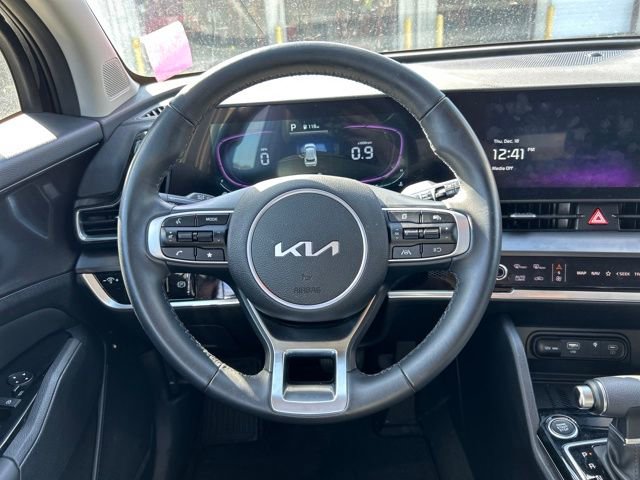 Used 2025 Kia Sportage EX image 18