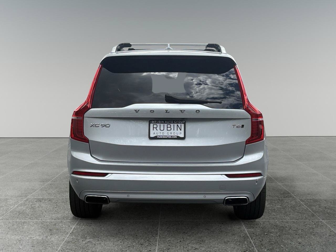 Used 2017 Volvo XC90 T6 Momentum w/ Vision Package AWD/4WD image 5