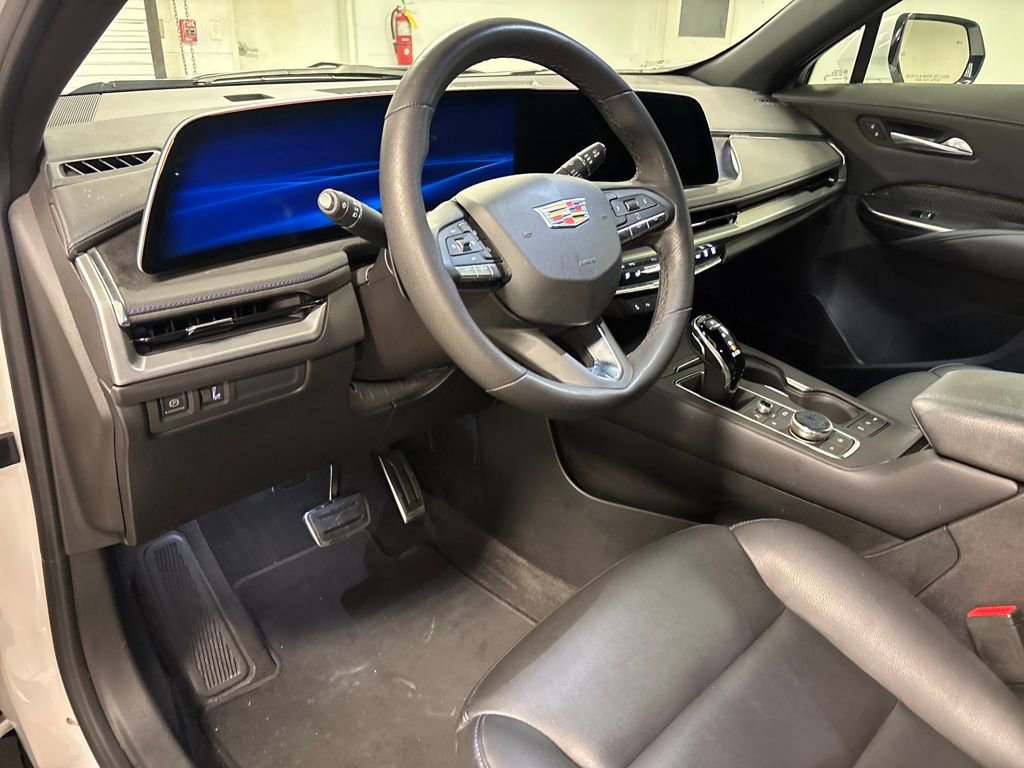 Used 2024 Cadillac XT4 Sport w/ Cold Weather Package image 27