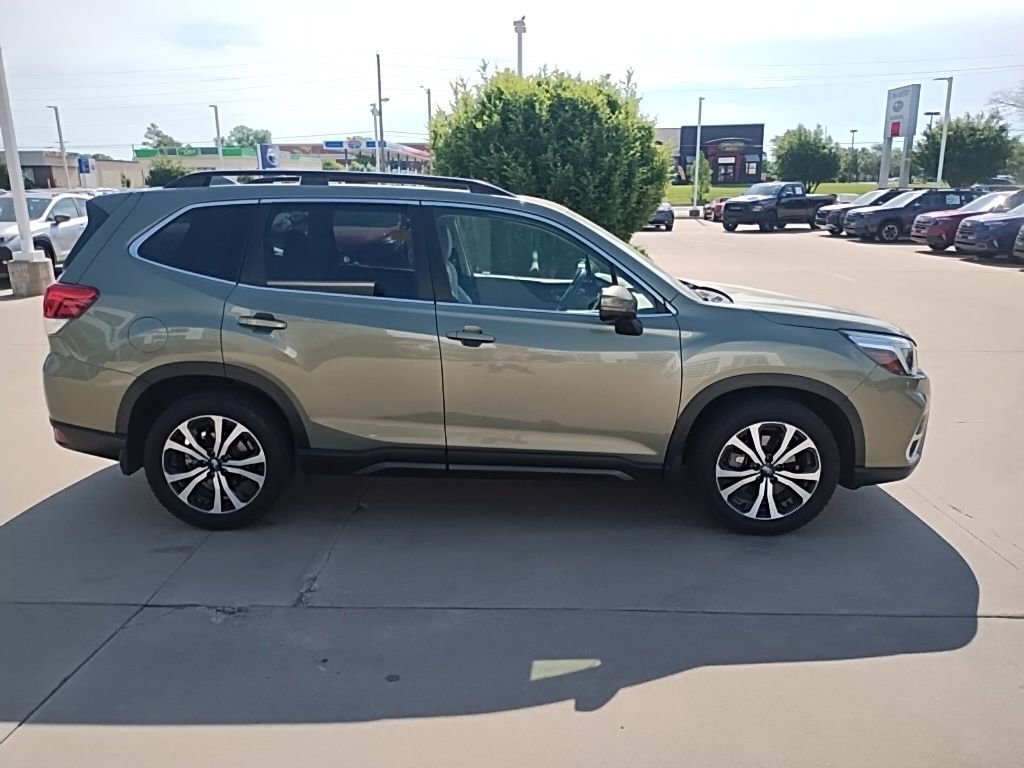 Used 2020 Subaru Forester Limited AWD/4WD image 6