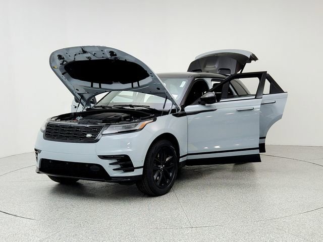 New 2026 Land Rover Range Rover Velar Dynamic SE image 9