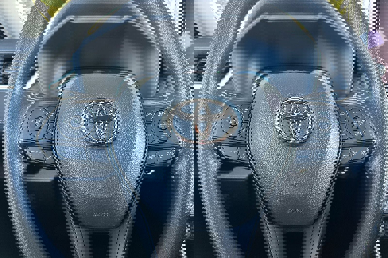 New 2025 Toyota RAV4 XLE image 27