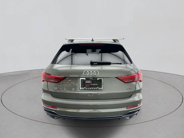Used 2021 Audi Q3 2.0T Premium w/ Convenience Package AWD/4WD image 3