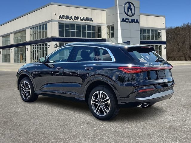Used 2025 Audi Q5 Premium AWD/4WD image 4