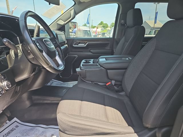 Used 2024 GMC Sierra 3500 SLE w/ SLE Convenience Package AWD/4WD image 9
