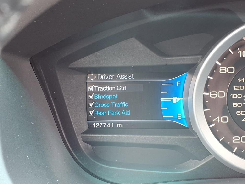 Used 2015 Ford Explorer XLT w/ Equipment Group 202B FWD image 22