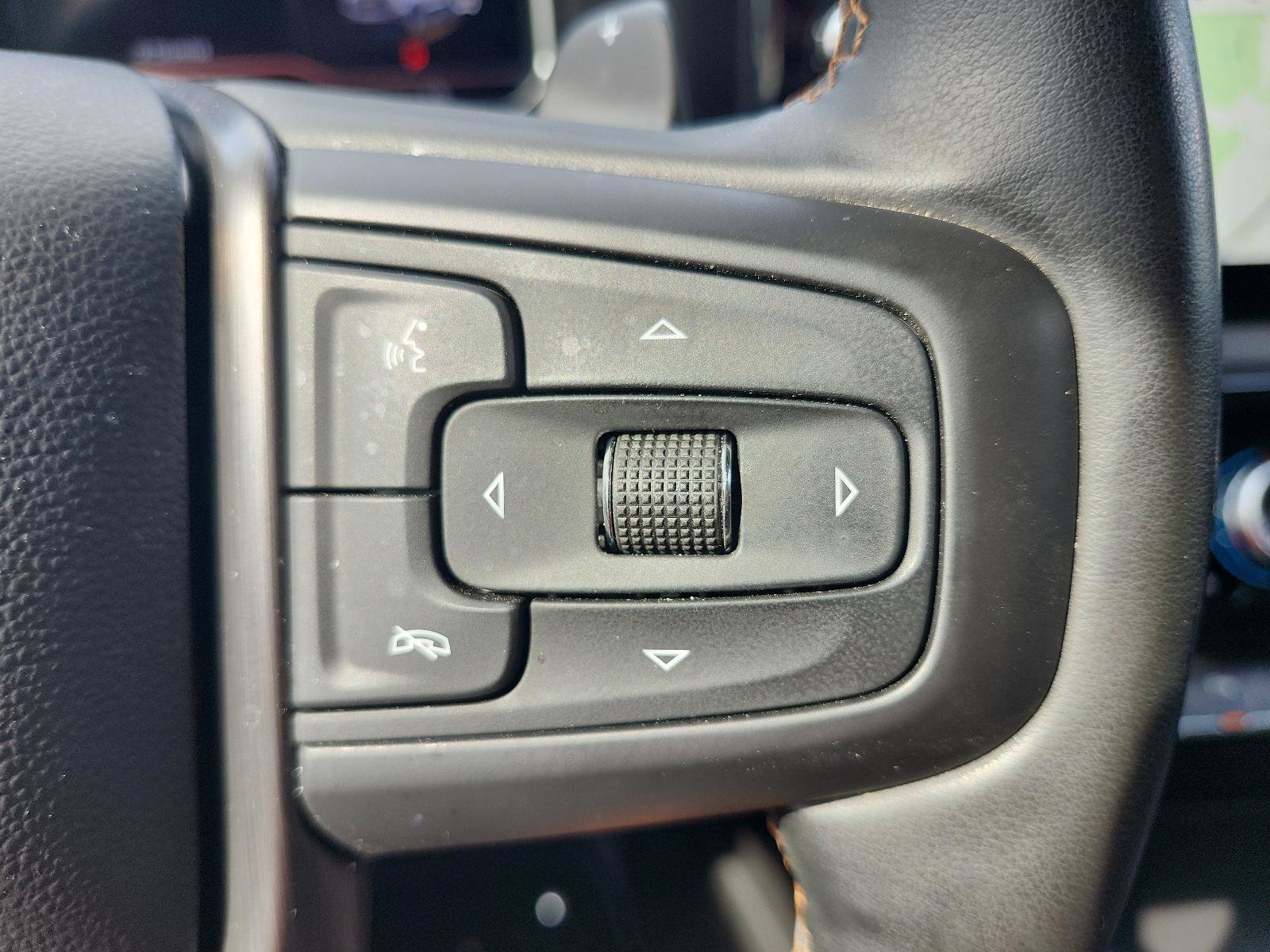 Used 2024 GMC Sierra 1500 AT4 w/ Technology Package AWD/4WD image 31