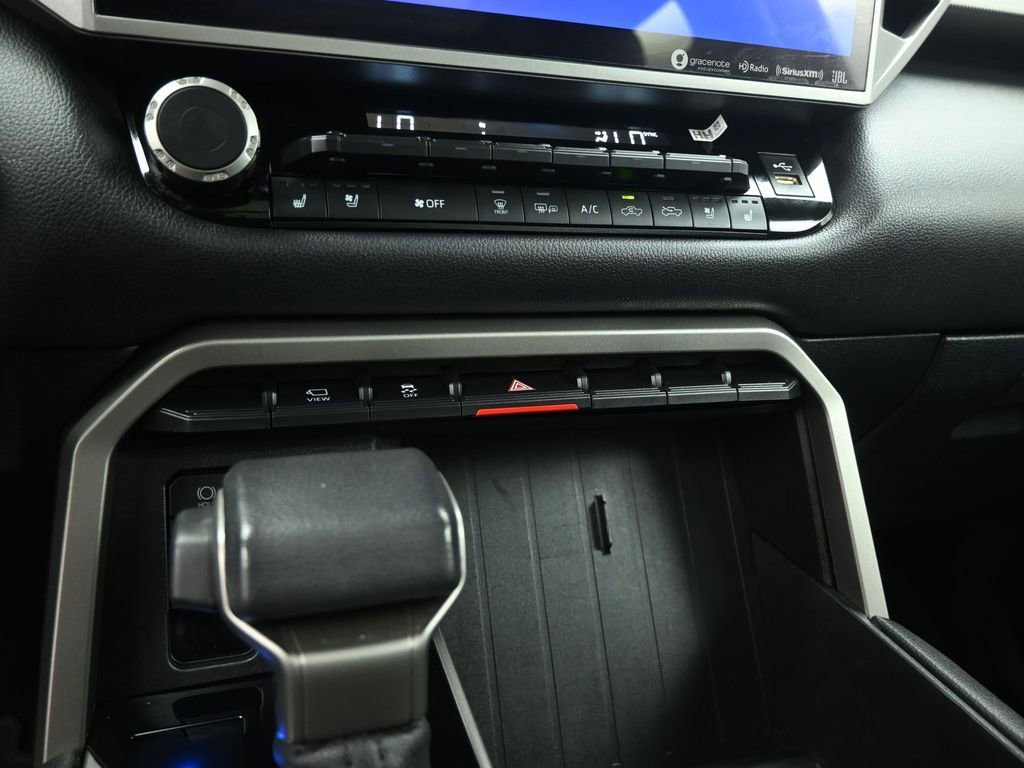 Used 2024 Toyota Tundra Limited image 16