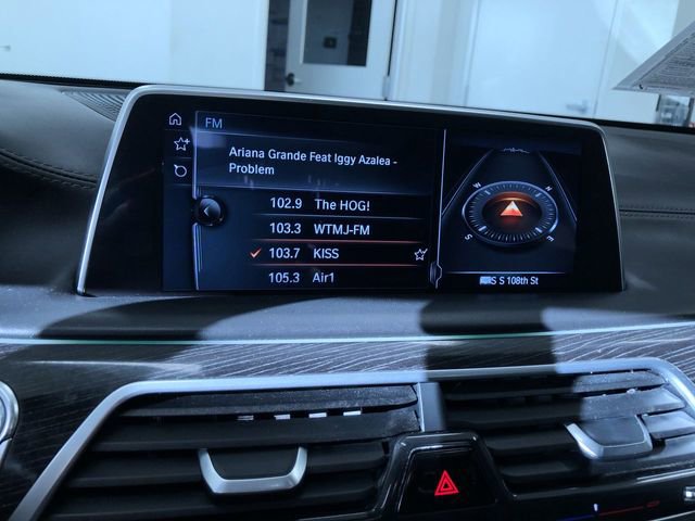 Used 2016 BMW 750i xDrive image 28