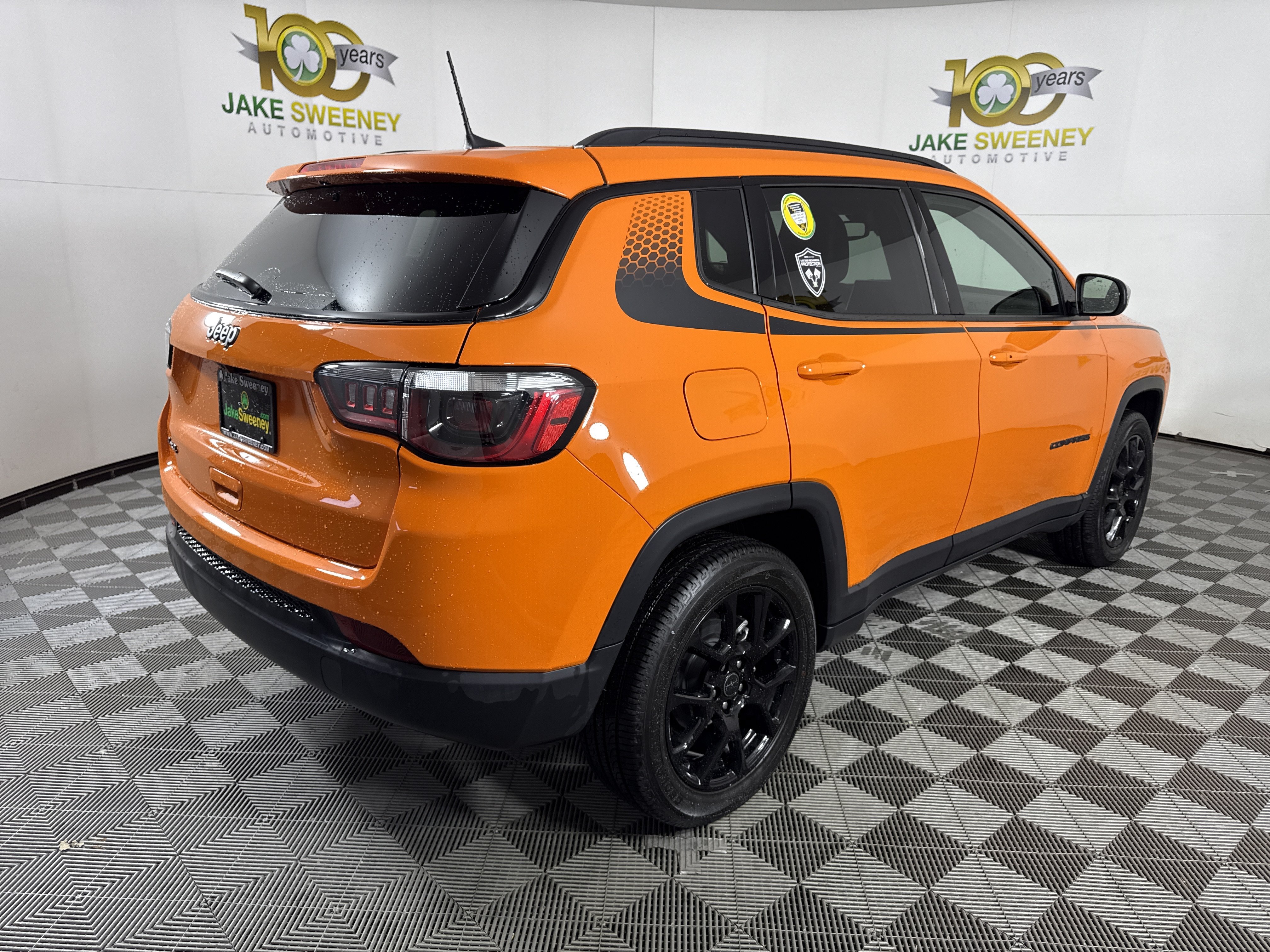 New 2026 Jeep Compass Latitude AWD/4WD image 10
