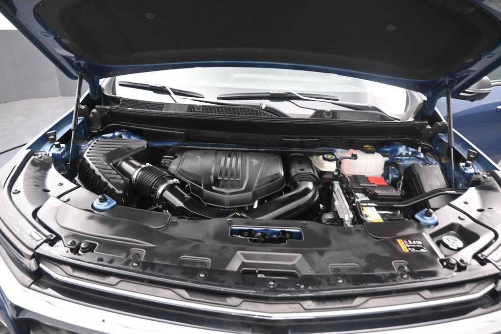 Used 2025 Chevrolet Traverse LT w/ Driver Confidence Package FWD image 17