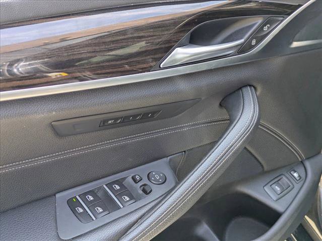 Used 2018 BMW 530e xDrive AWD/4WD image 9