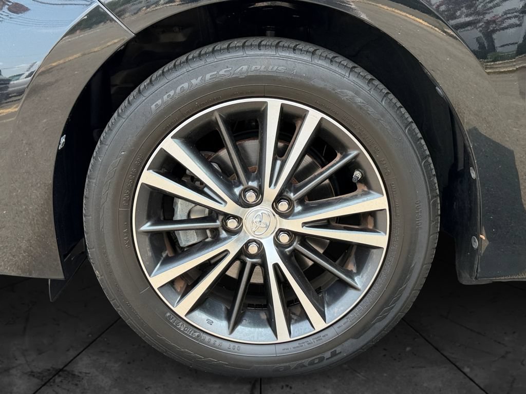 Used 2018 Toyota Corolla FWD image 27