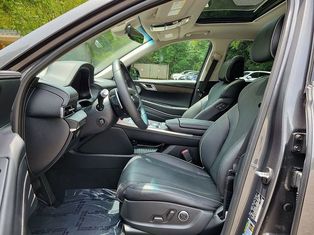 Used 2023 Genesis GV80 2.5T w/ Advanced Package image 11