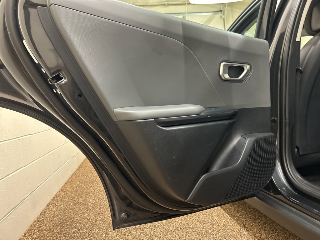 Used 2025 Kia K4 LXS image 14