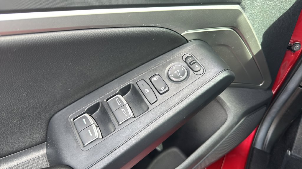 Used 2025 Acura Integra FWD image 38