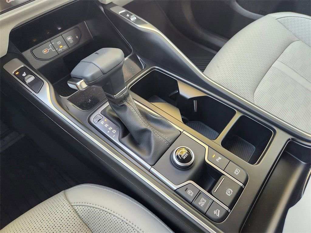 New 2026 Kia Sorento S FWD image 17