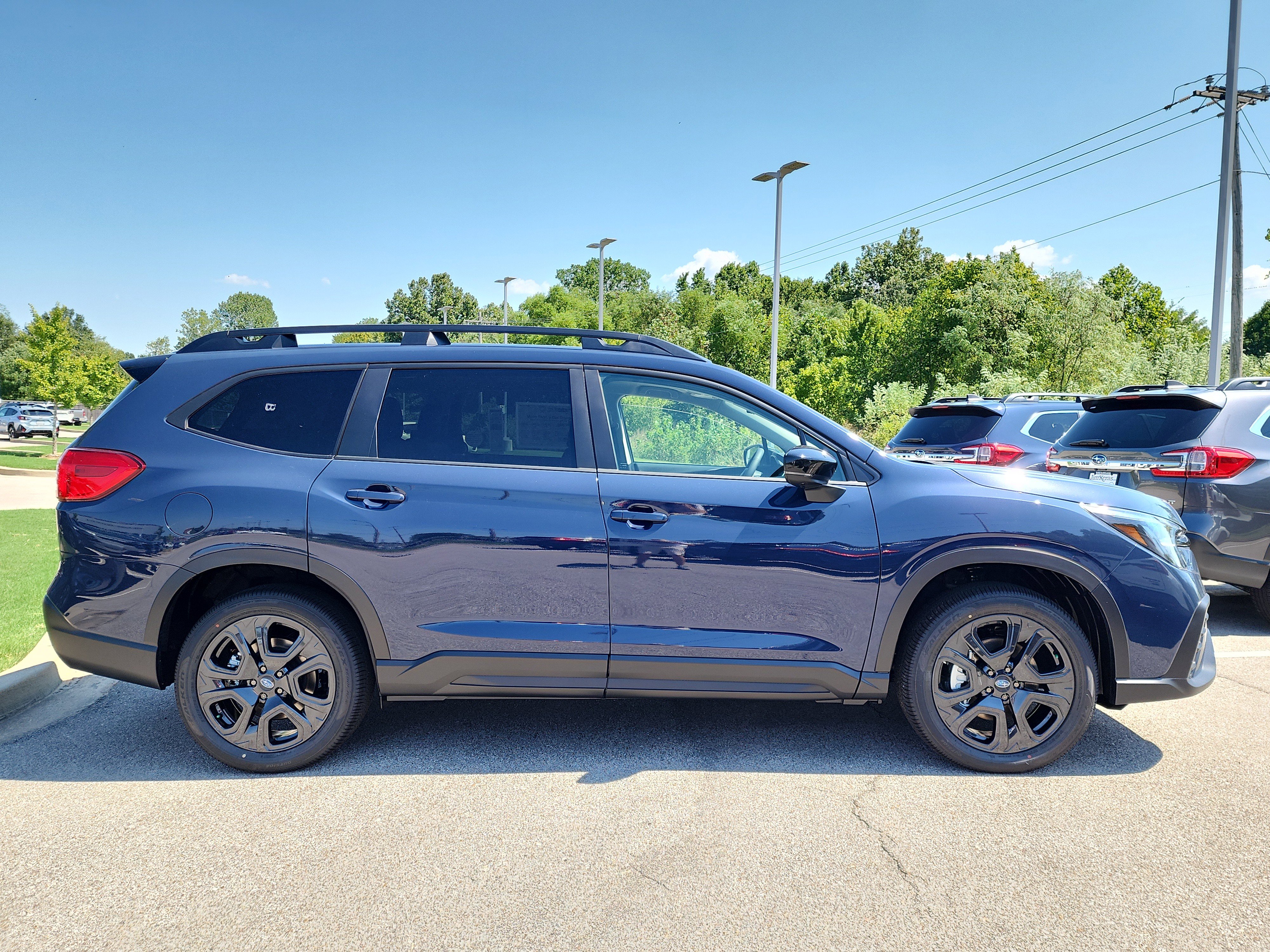 New 2025 Subaru Ascent Bronze Edition image 2