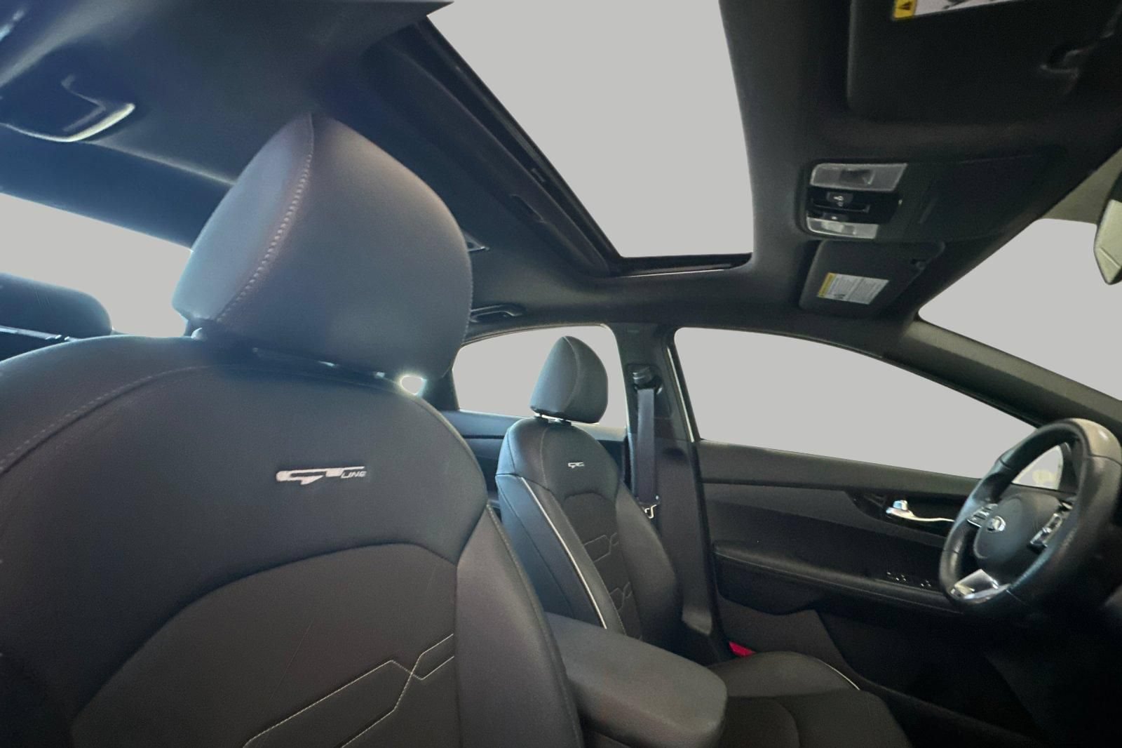 Certified 2020 Kia Forte GT-Line w/ GT-Line Premium Package FWD image 17