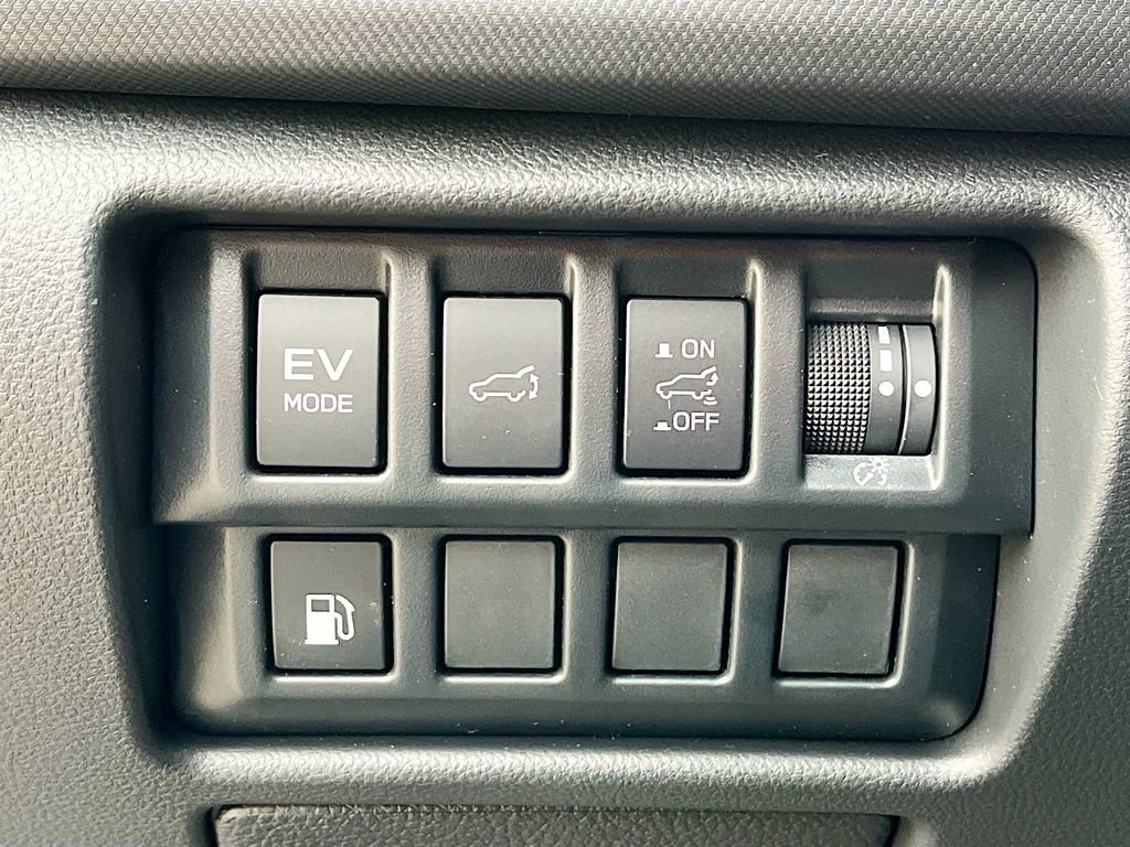 Used 2025 Subaru Forester Touring w/ Touring Package image 10