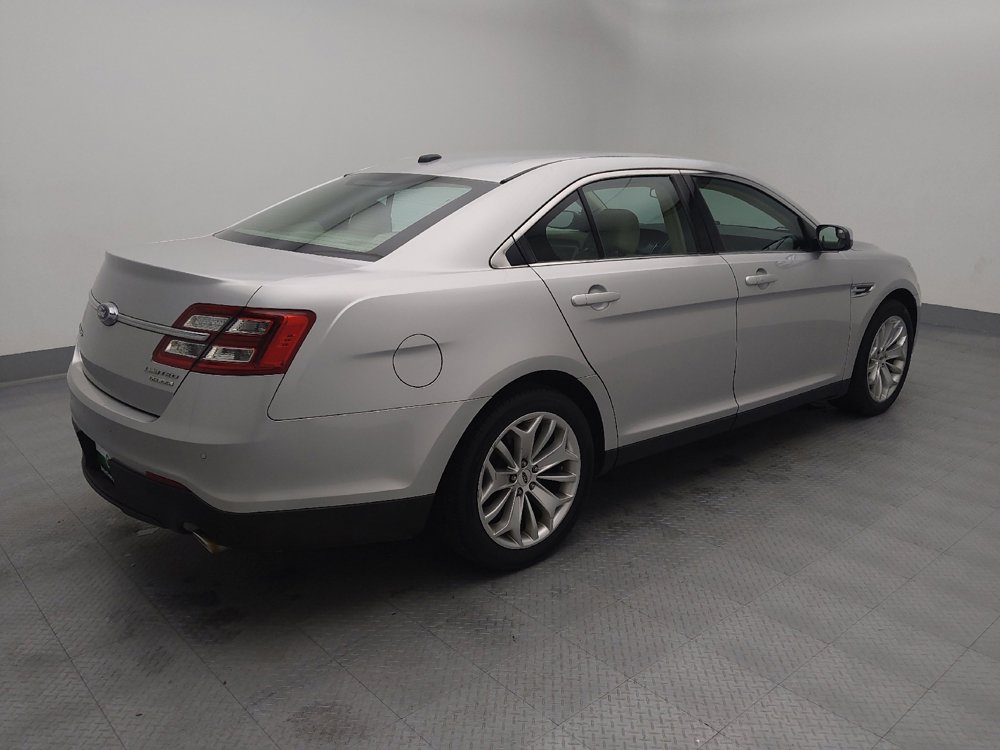 Used 2016 Ford Taurus Limited image 10