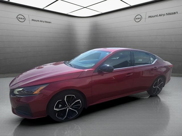 Certified 2025 Nissan Altima 2.5 SR w/ SR Premium Package FWD image 8