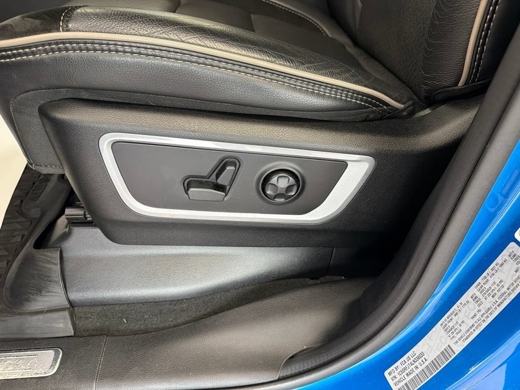 Used 2020 RAM 1500 Laramie AWD/4WD image 8