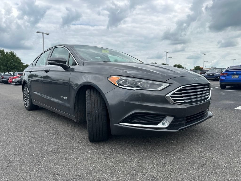 Used 2018 Ford Fusion SE w/ Equipment Group 602A FWD image 13