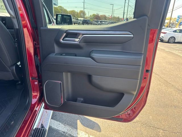 Used 2022 Chevrolet Silverado 1500 LTZ w/ LTZ Premium Package AWD/4WD image 25